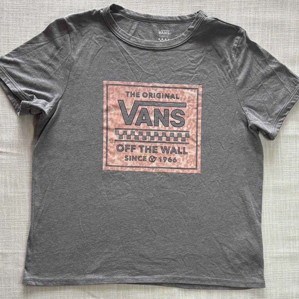 Vans Charcoal Girls Tee with Pink Graphic